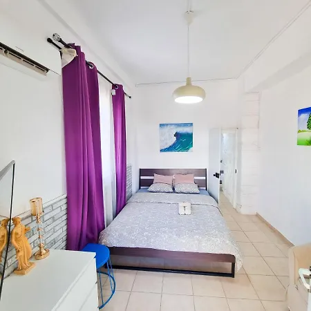 Aladdin'S Hostel Larnaca Exterior photo
