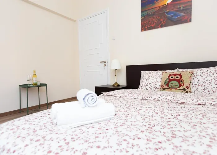 Aladdin\'S Hostel