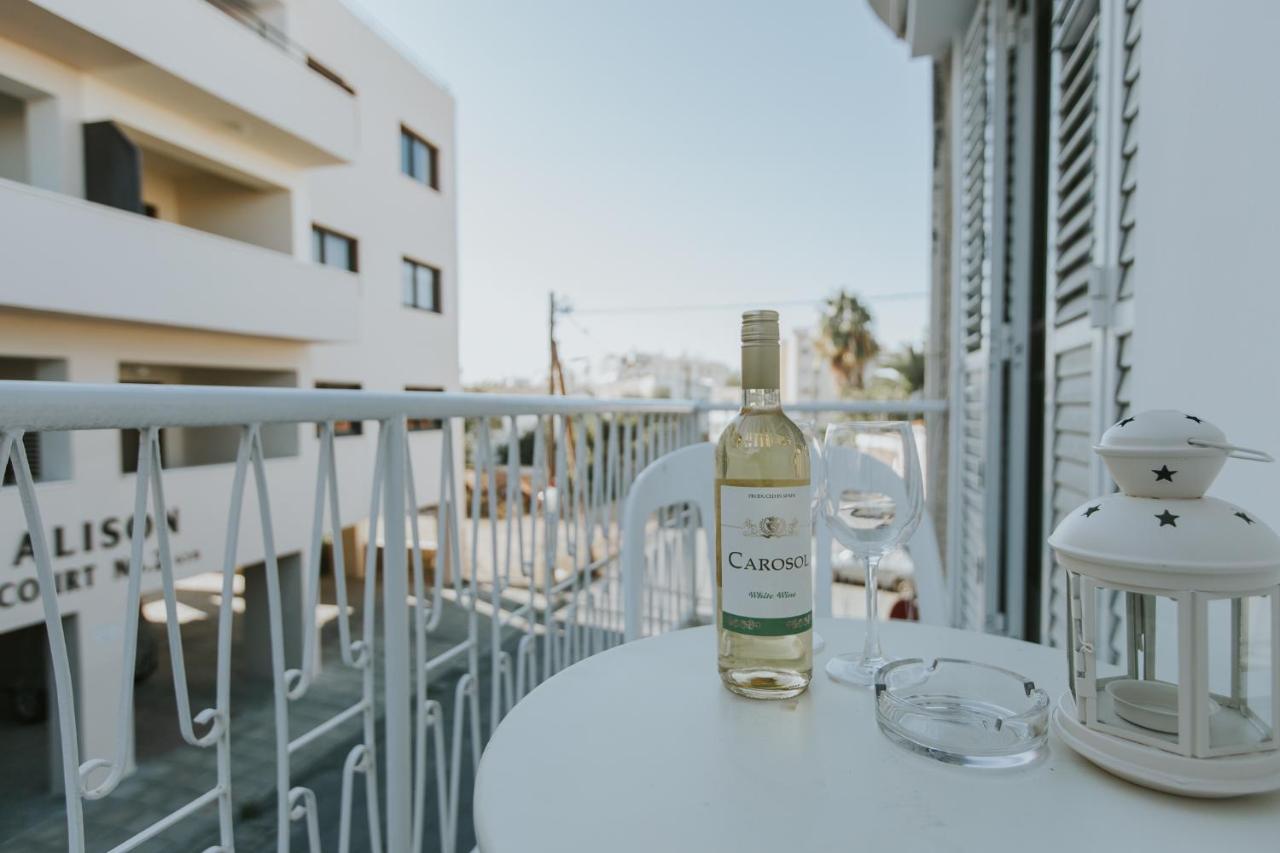 Aladdin's Hostel Larnaca
